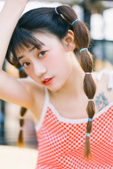 我和小表妺在车上的乱H